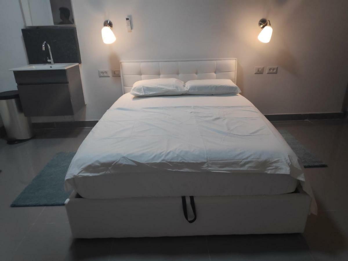 Agas Holiday Apartments - Gai Boutique Tiberias Eksteriør billede