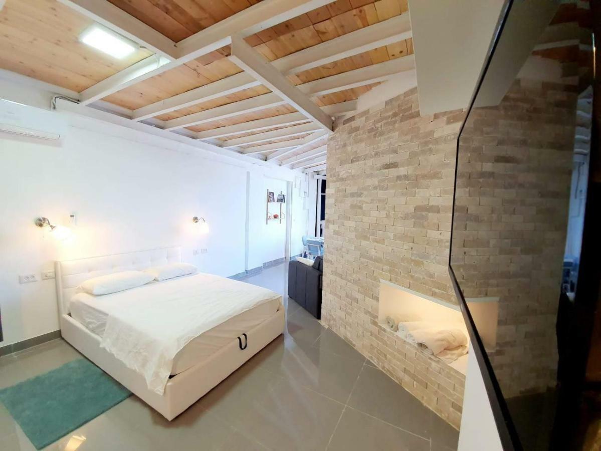 Agas Holiday Apartments - Gai Boutique Tiberias Eksteriør billede